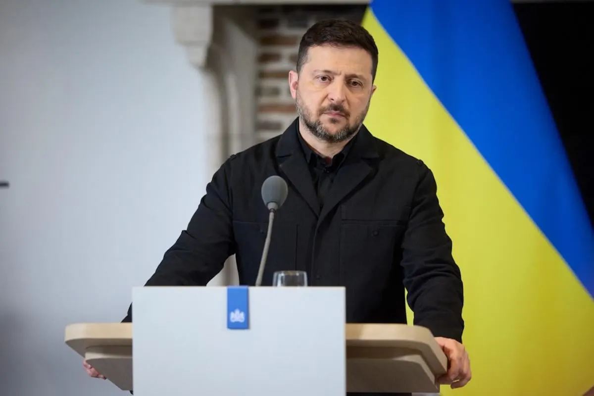По словам президента Украины, российское руководство планирует наращивать наступательный потенциал и привлекать больше личного состава — при этом примерно 60% потерь противника уже безвозвратны.