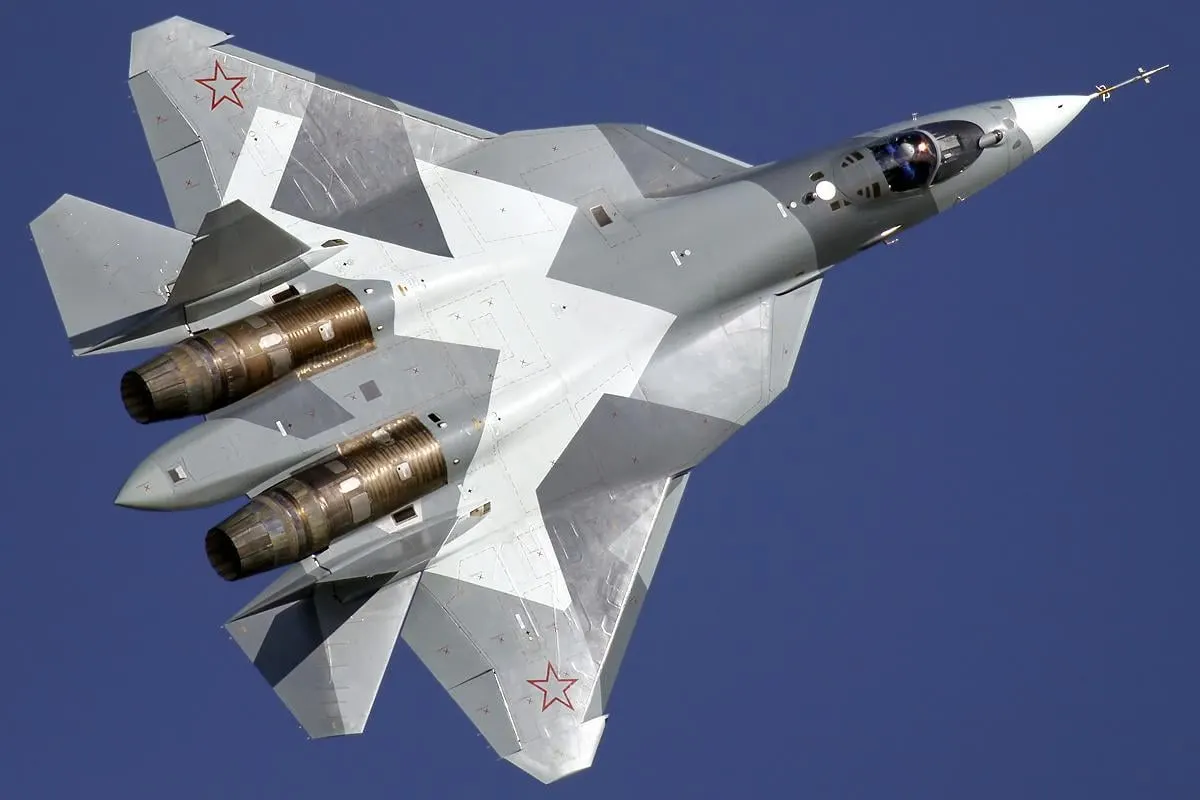Украинская разведка обнародовала данные о крылатой ракете С-71К: боевой частью стала ОФАБ‑250‑270, большинство электронных компонентов — иностранного происхождения, а предполагаемая дальность — до 300 км.