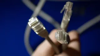 Крупные разработчики ПО призвали власти создать согласительный орган по интернет-блокировкам, заявив, что массовая борьба с VPN вредит инфраструктуре Рунета и работе программистов и фактически усиливает эффект зарубежных санкций.