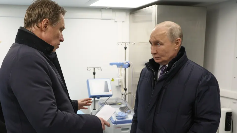 Президент поручил министру здравоохранения расширить охват репродуктивной диспансеризации как меру по стимулированию рождаемости. Власти одновременно продолжают реализовывать демографическую стратегию «семейноцентризма» на фоне многолетнего снижения числа родившихся.