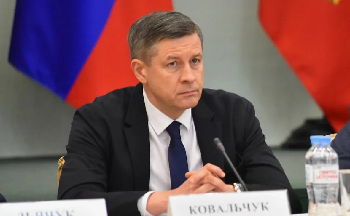 Временно исполняющий обязанности губернатора Егор Ковальчук подписал указ об отставке регионального правительства. Новый состав кабинета пока не назначен. Ранее президент подписал указы об отставке губернаторов Белгородской и Брянской областей.