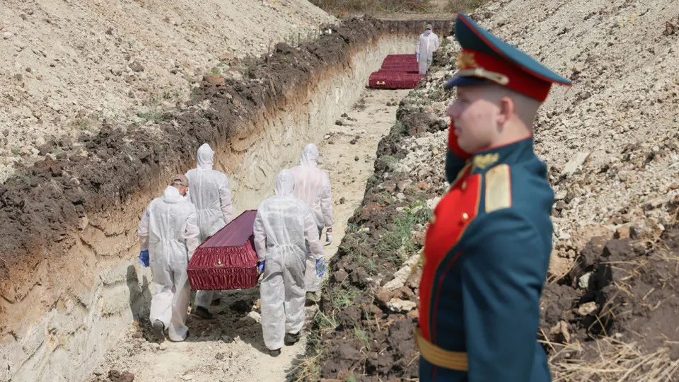 Анализ поимённых списков, реестра наследственных дел и судебной статистики показывает, что документально обоснованный минимум погибших российских военных составляет около 352 тыс. человек; в оценку впервые включены и те, чья гибель подтверждена через суд.