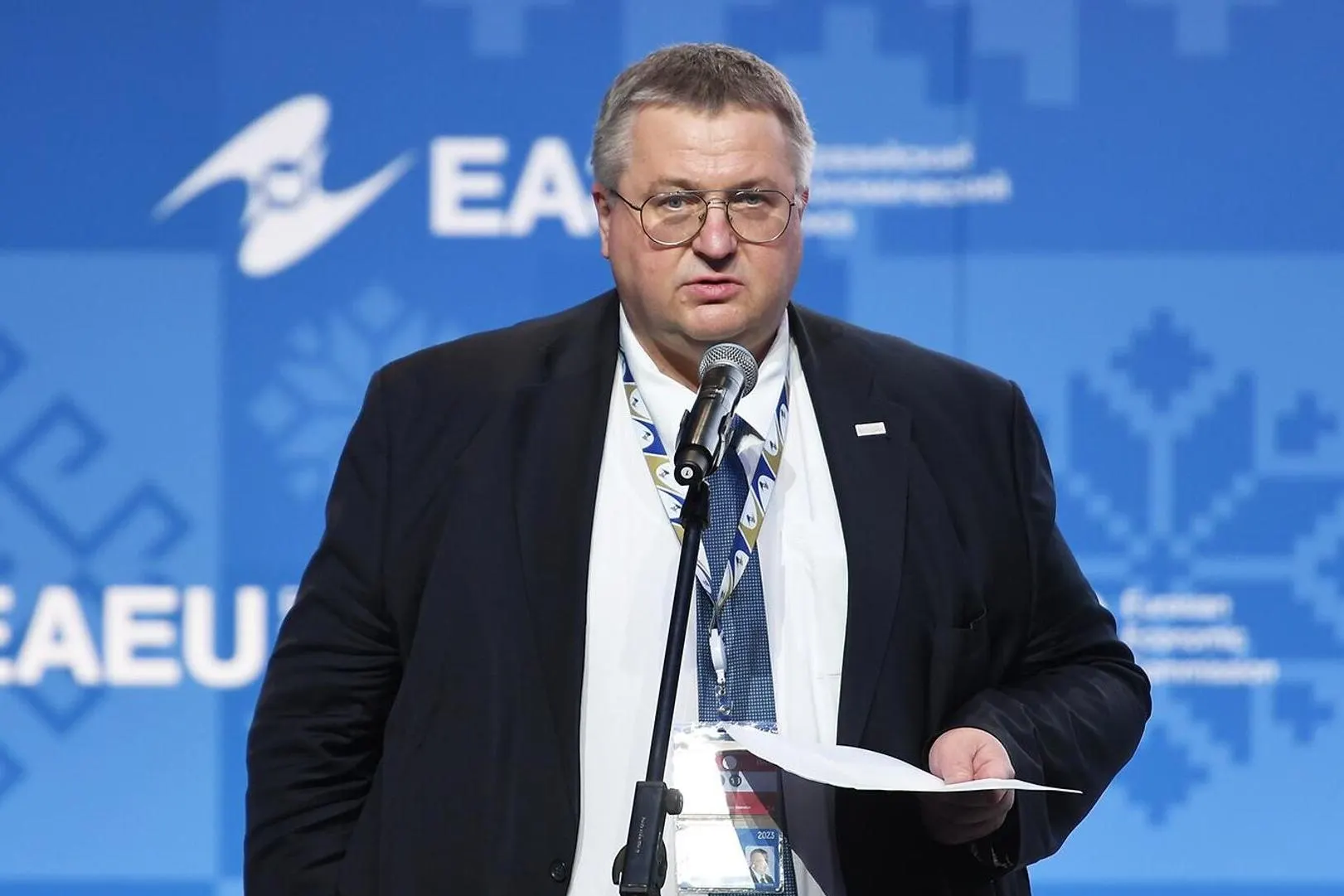 Вице‑премьер России Алексей Оверчук заявил, что страны ЕАЭС к декабрю исследуют варианты приостановки членства Армении, поскольку в действующем договоре нет механизма исключения или приостановки.