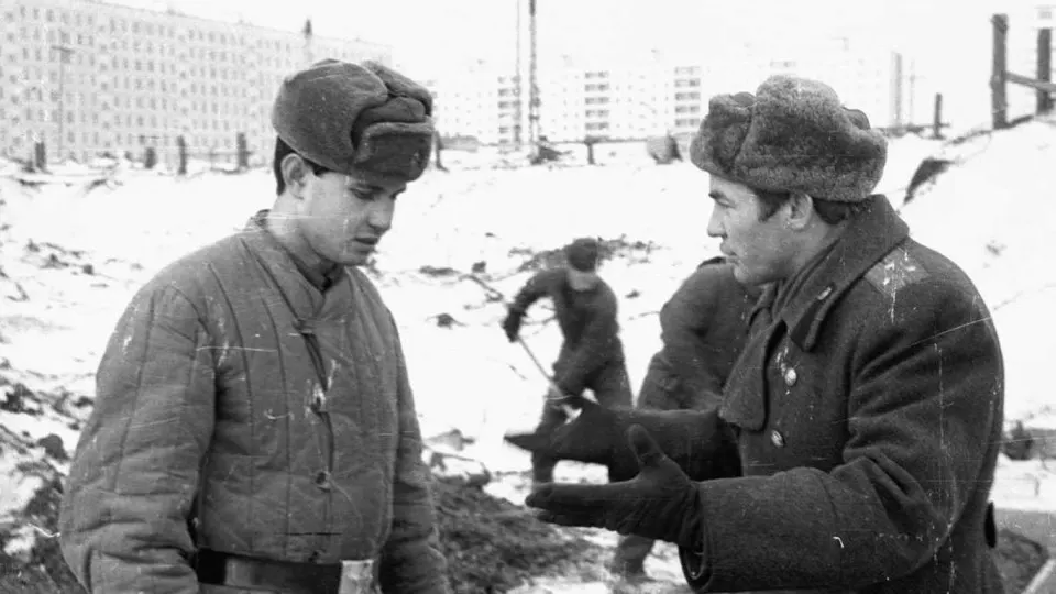 Президент подписал указ, возвращающий в состав Вооружённых сил военно‑строительные подразделения. Решение — часть реформы военно‑строительного комплекса на фоне проблем с подрядчиками.