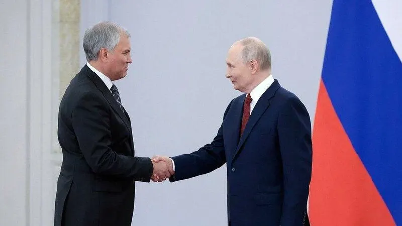 После вручения ордена 27 июля спикер Госдумы поблагодарил президента за формирование конкурентной партийной системы и отметил высокую результативность работы нынешнего созыва.
