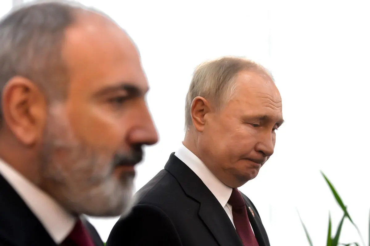 За первые пять месяцев 2026 года товарооборот между Арменией и Россией составил $2,196 млрд, что на 21,5% меньше показателя годом ранее. Доля России во внешней торговле Армении упала с 35,1% до 28%.