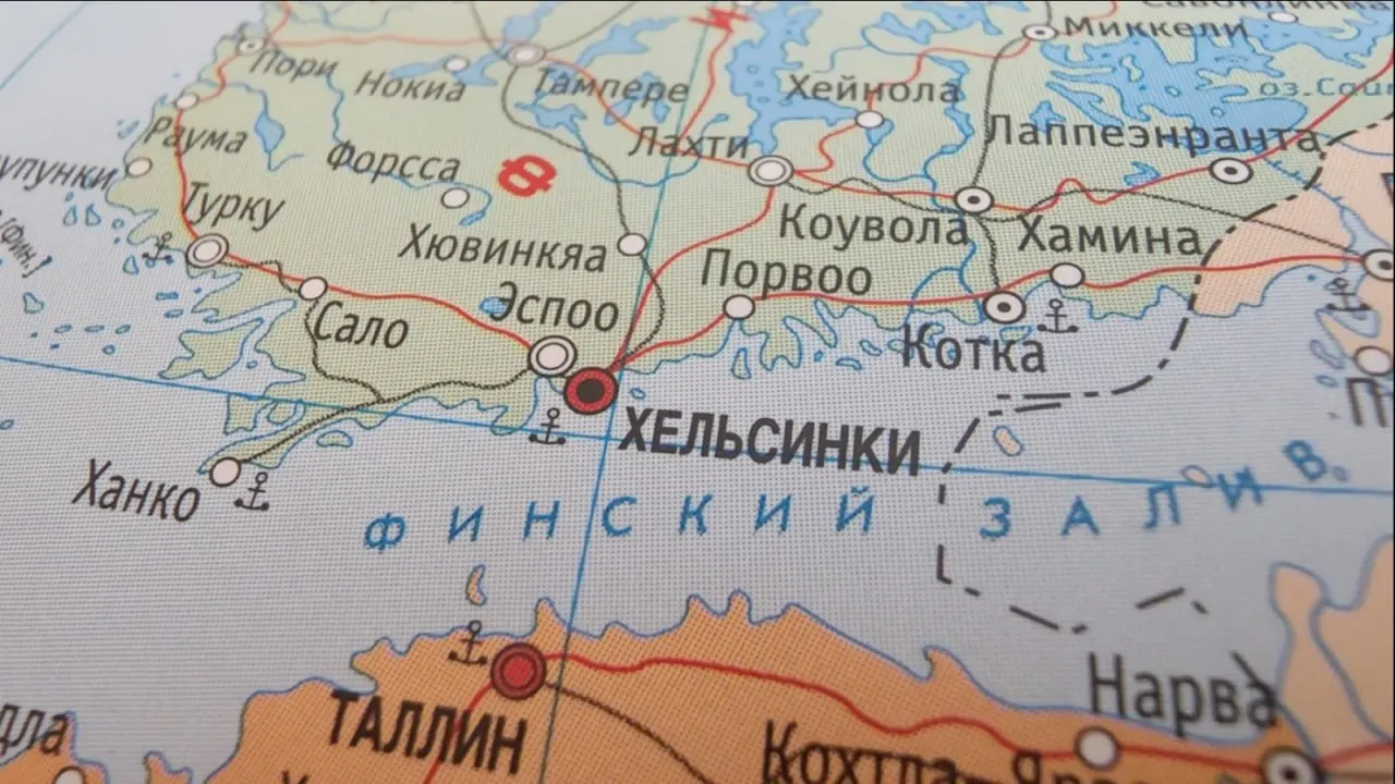 С 1 июля Россия повысила таможенные пошлины на железнодорожные перевозки в Финляндию в восемь раз — поставки удобрений, которые покрывали до 10–15% финского импорта, могут стать убыточными и остановиться в ближайшие недели.