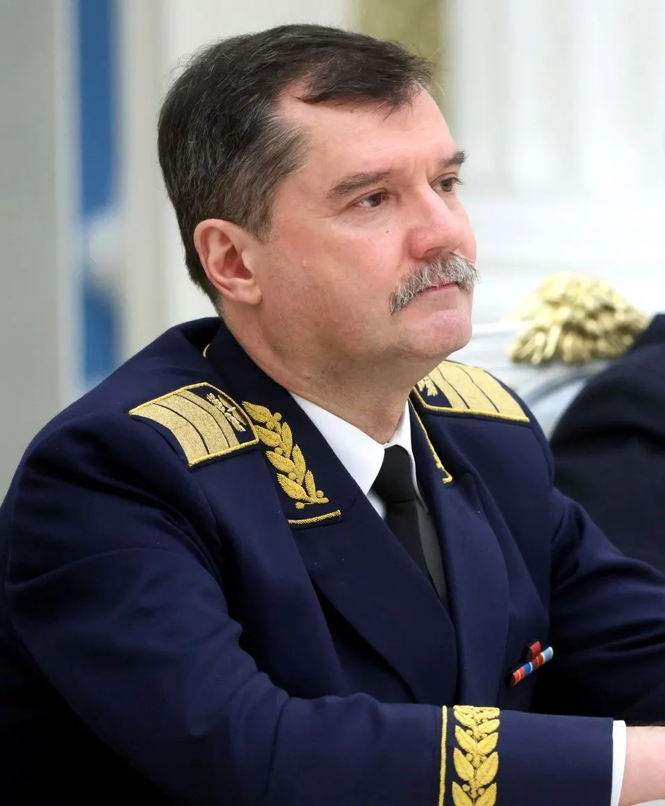 Следственные органы задержали Александра Нерадько по подозрению в особо крупном мошенничестве, совершённом организованной группой. По версии следствия, действия подозреваемых нанесли существенный ущерб бюджету; ранее по этому делу уже был задержан его бывший заместитель.