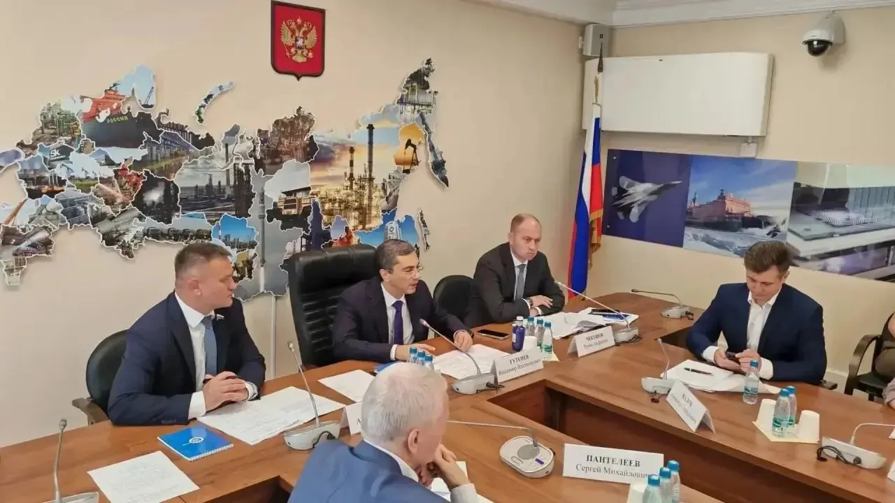 Законопроект предполагает дать Минпромторгу и Минсельхозу доступ к данным ФНС для отслеживания формирования цен на каждом этапе цепочки поставок.