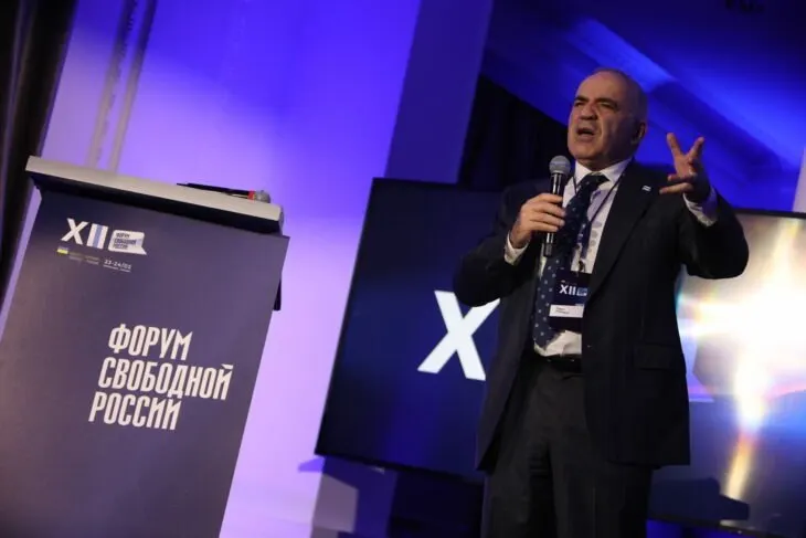Оппозиционный форум назвал предстоящие выборы фарсом и заявил о попытках создать видимость конкуренции, включая регистрацию списка партии и обсуждение территориальных вопросов.