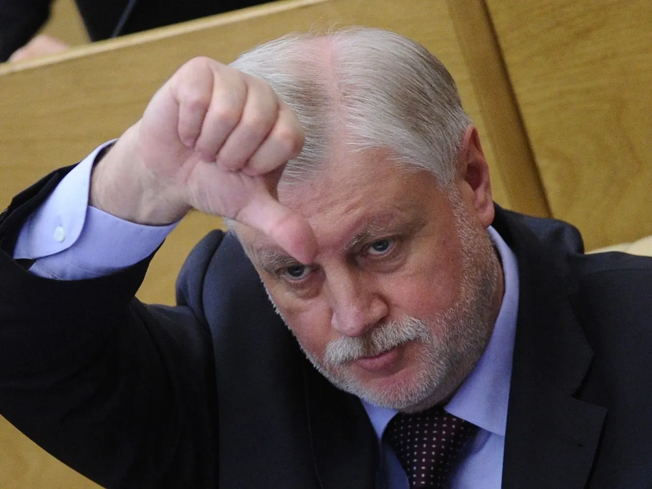 Суд в Санкт‑Петербурге снял с регистрации кандидатов от двух партий на выборах в Автово: причина — отсутствие в решении о регистрации местного отделения за 2013 год. На выборах заявлены 65 кандидатов; часть партий лишилась допуска, другие прошли регистрацию.