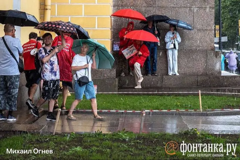 Сильные осадки и грозы ожидаются в регионе; сохраняется теплая погода до +17…+19°C; действует предупреждение о неблагоприятных условиях.