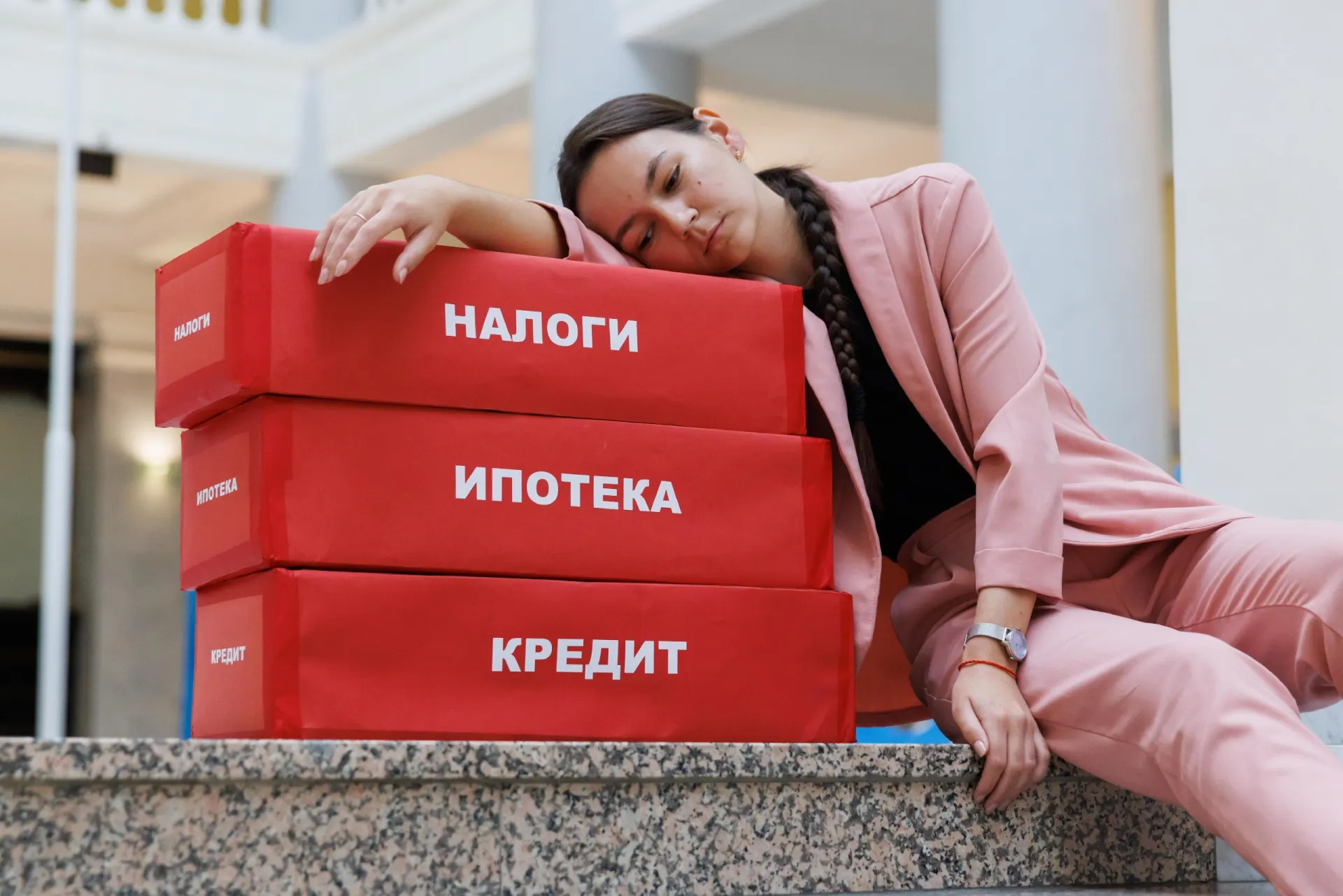 Правительство представило предложения к бюджету на три года, изменения затронут налоговую сферу.