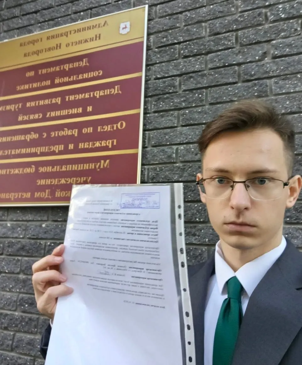 Митинг против фальсификаций на выборах запланирован на 18 октября на площади Горького; участие оценивается в до 500 человек, с 12:00 до 15:00. Ранее активиста штрафовали в Москве за участие в другой акции; аналогичные митинги в ряде городов сталкиваются с запретами.