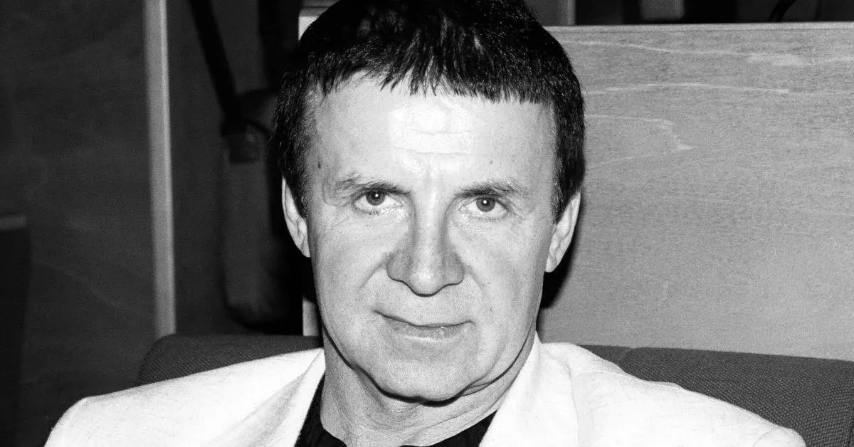 Ушел из жизни известный российский медиаперсонаж Анатолий Кашпировский.