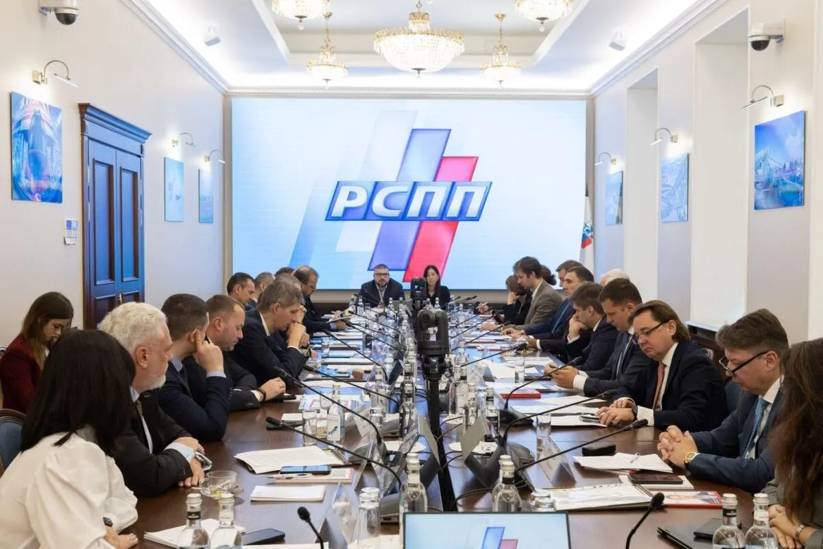 Российский союз промышленников и предпринимателей возражает против налога на сверхдоходы и предупреждает о рисках для планирования и инвестиций; предложение может повлиять на экономику отраслей.